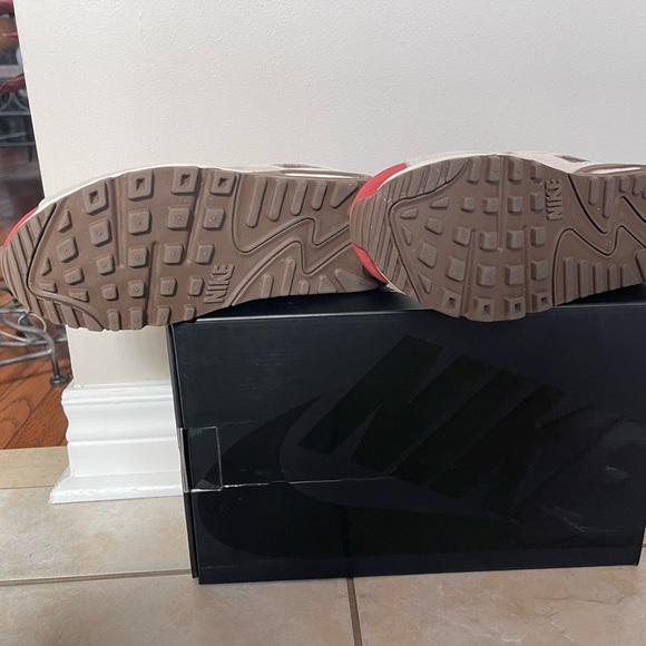 Air Max 90s in BACON colour way. - Picture 2 of 4